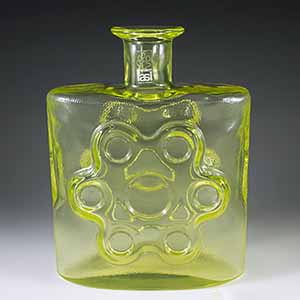 riihimaen_lasi_erkkitapio_siiroinen_uranium_glass_vase_01_th